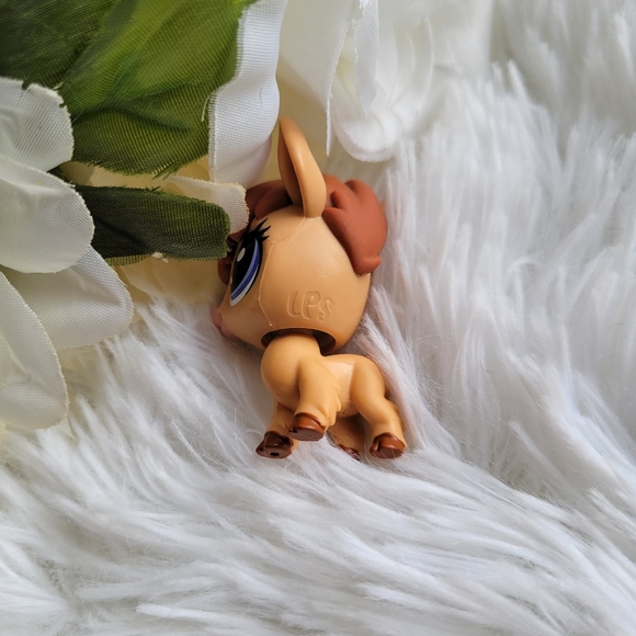 Littlest Pet Shop Authentic LPS #1-128 Llama Alpaca G6 Nita Alpaco Purple Eyes - Picture 6 of 10